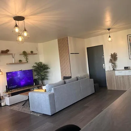 Elegant Et Raffine, De Standing Apartment