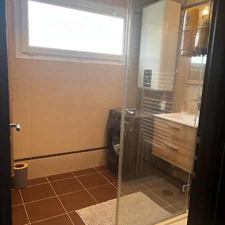 Elegant Et Raffine, De Standing *