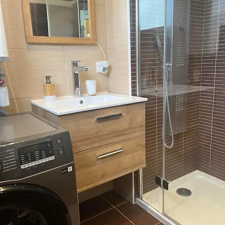 Appartement Elegant Et Raffine, De Standing *